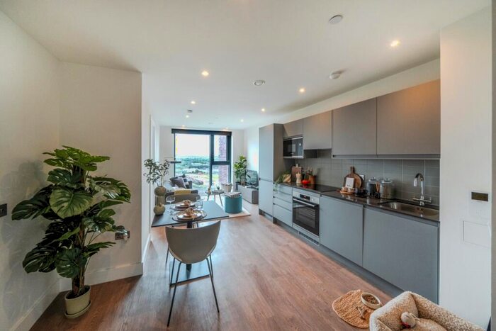 1 Bedroom Apartment To Rent In Uncle Leeds, Whitehall Leeds, LS12