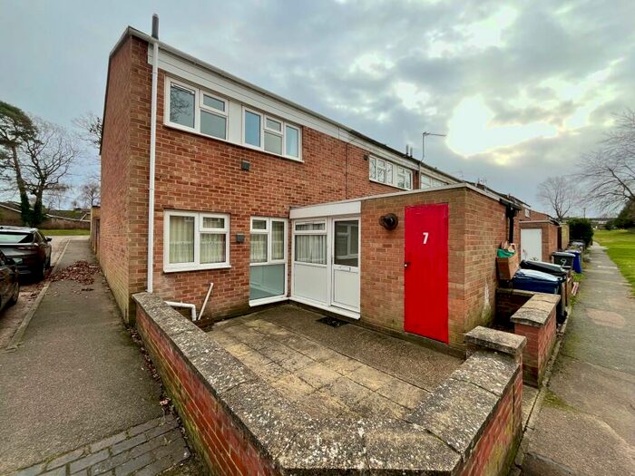3 Bedroom End Of Terrace House To Rent In Knappers Way, Brandon, IP27