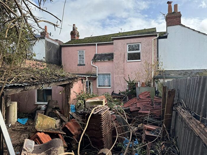 2 Bedroom Cottage For Sale In Regent Street, Dawlish, EX7