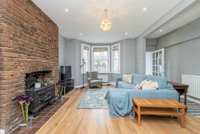 1 Bedroom Flat To Rent In Westcroft Square, London, W6