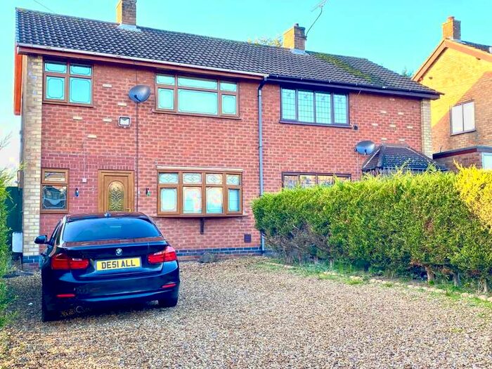 3 Bedroom Semi-Detached House To Rent In Moor Road, Nuneaton, Warwickshire, CV10