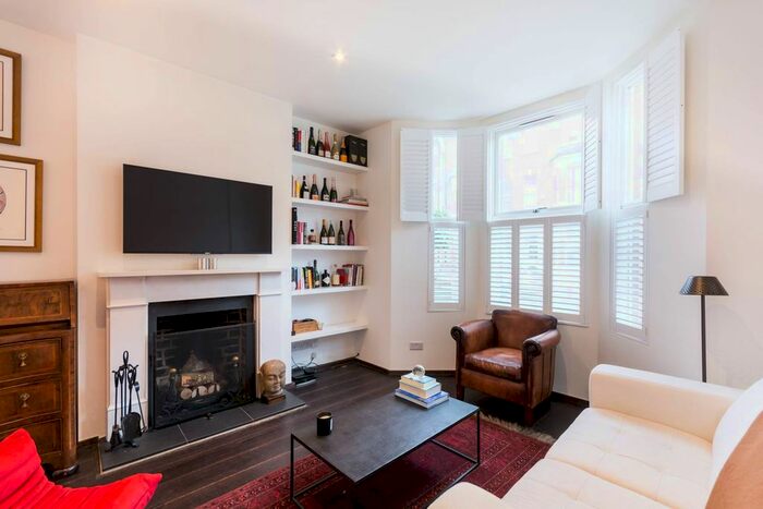 2 Bedroom Flat To Rent In Hormead Road, Westbourne Park, London, W9