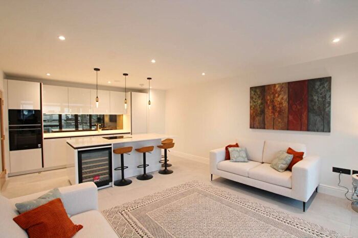 2 Bedroom Apartment To Rent In Deansgate, Manchester, NO1