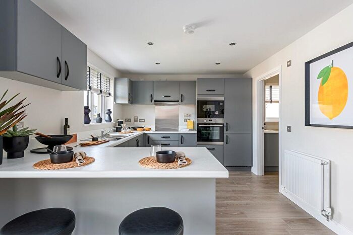 4 Bedroom Detached House For Sale In Maybury Road, Maybury, Edinburgh, EH12