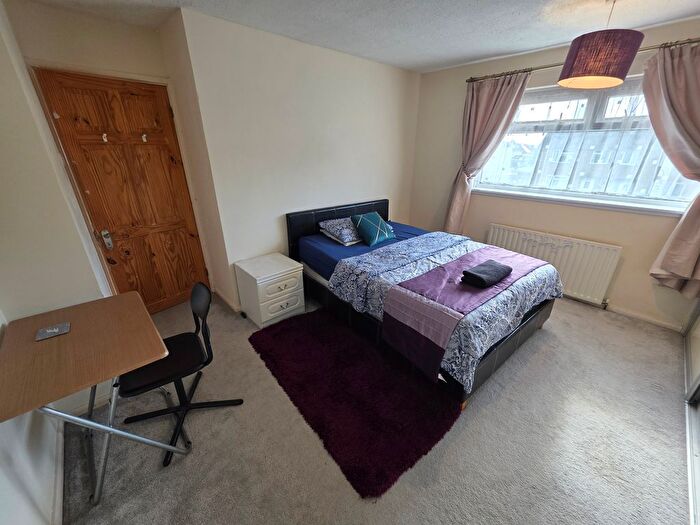 1 Bedroom Property To Rent In Bonnington Walk, Bristol, BS7