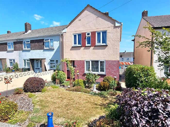 3 Bedroom End Of Terrace House For Sale In Hurdon Way, Launceston, PL15