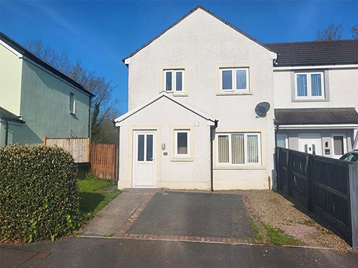 2 Bedroom Semi-Detached House For Sale In Brooklyns Close, Clarbeston Road, Pembrokeshire, SA63