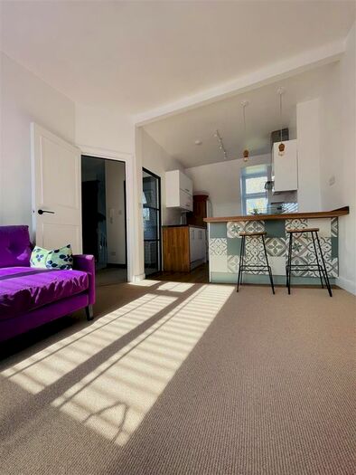 1 Bedroom Flat To Rent In Colney Hatch Lane, Muswell Hill, London, N10