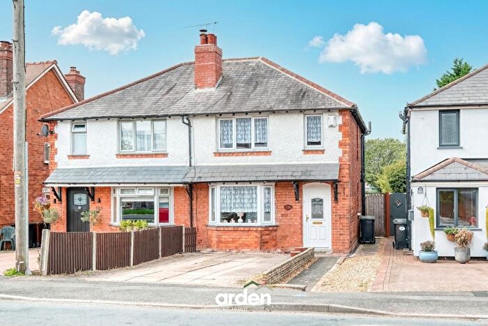 2 Bedroom Semi Detached House For Sale In Stourbridge Road, Fairfield, B61