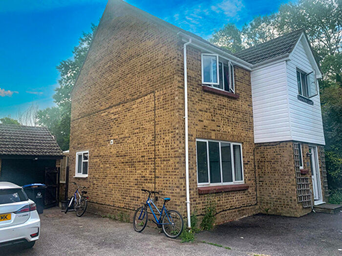 7 Bedroom Detached House For Sale In Burwell Meadow, Witney, OX28
