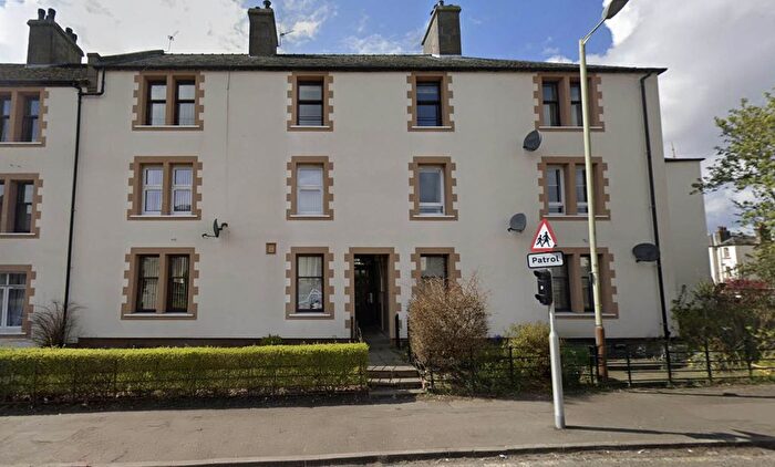 2 Bedroom Flat For Sale In Gardner Street, Dundee, DD3