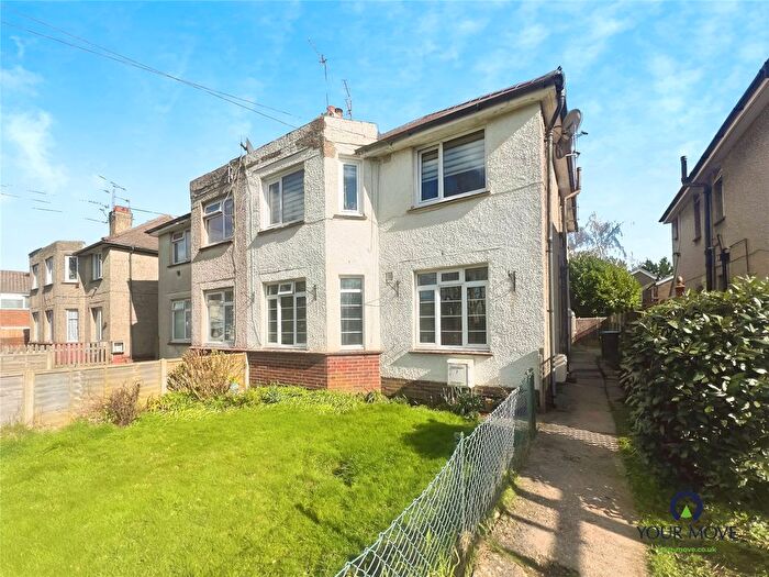 2 Bedroom Flat To Rent In Highfield Gardens, Bognor Regis, West Sussex, PO22