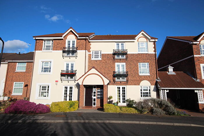 2 Bedroom Flat For Sale In Chathill Close, West Monkseaton, Whitley Bay, NE25