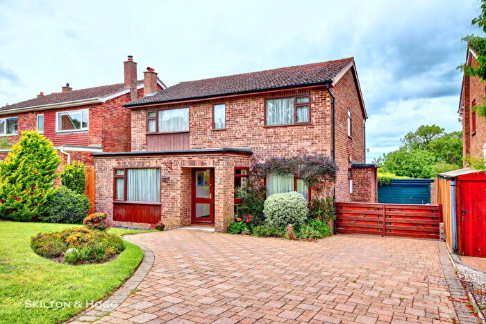 4 Bedroom Detached House For Sale In Greenway, Braunston, Northamptonshire, NN11