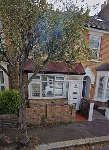 4 Bedroom Terraced House To Rent In Lancaster Road, Walthamstow, E17