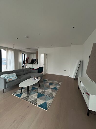 4 Bedroom Apartment To Rent In Beaufort Park, Fairbank House, Colindale, London, NW9