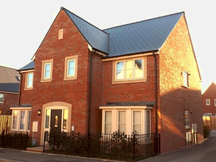 1 Bedroom Flat To Rent In Dalziel Drive, Whittington, Worcester, WR5