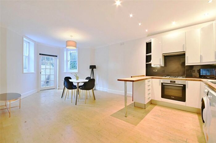 3 Bedroom Flat To Rent In Fordwych Road, Kilburn, NW2