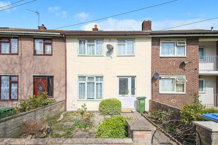 3 Bedroom House To Rent In Chalcombe Road, London, SE2