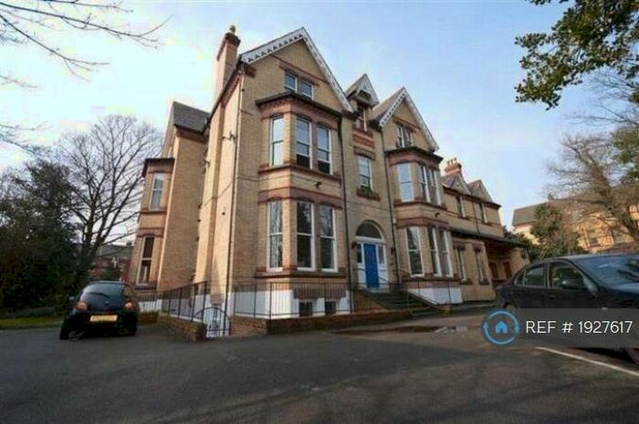 2 Bedroom Flat To Rent In Lakeside House, Liverpool, L17