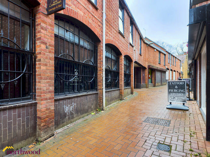 1 Bedroom Apartment To Rent In Church Walk, Banbury, OX16