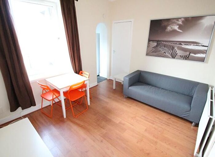 1 Bedroom Flat To Rent In Powis Place, Aberdeen, AB25