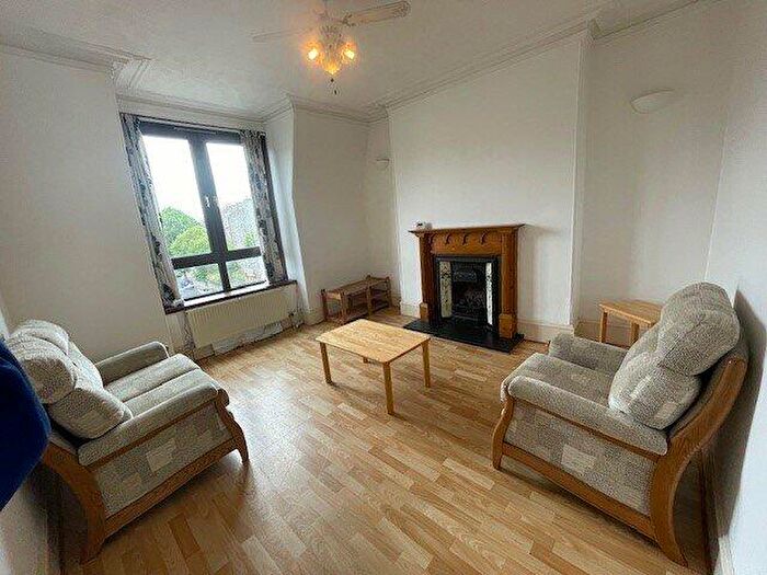 2 Bedroom Flat To Rent In Victoria Road, Torry, Aberdeen, AB11