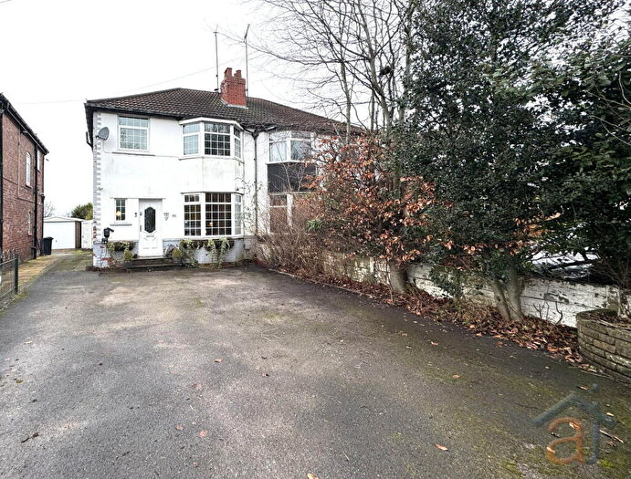 3 Bedroom Semi-Detached House For Sale In Guinea Hall Lane, Southport, PR9