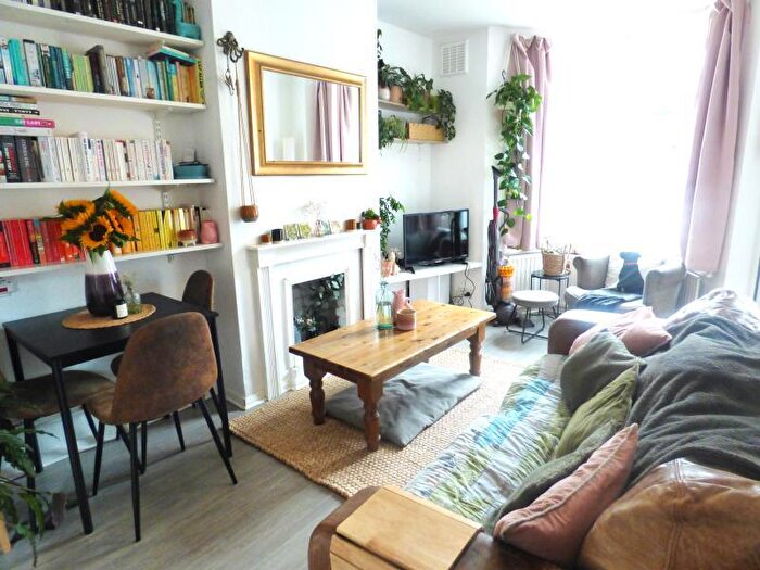 1 Bedroom Terraced House To Rent In Rommany Road, SE27