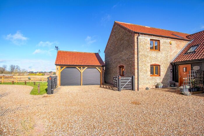4 Bedroom Barn Conversion For Sale In Edward Ward Court, Gayton, King's Lynn, PE32