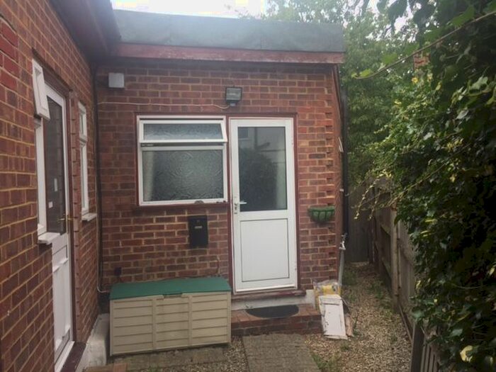 1 Bedroom Studio To Rent In Dorchester Avenue, Harrow, HA2