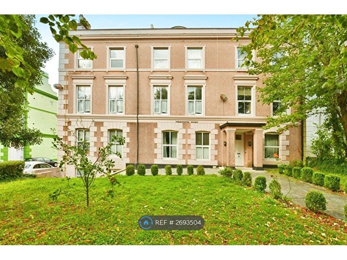 2 Bedroom Flat To Rent In Torrington Court, Plymouth, PL4