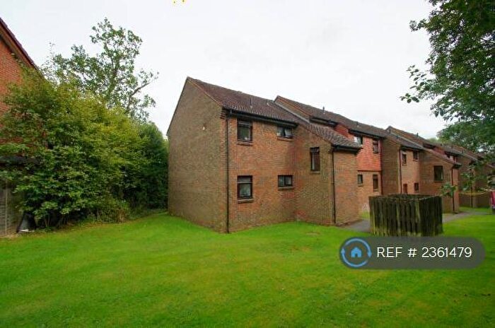 1 Bedroom Flat To Rent In Gorringes Brook, Horsham, RH12
