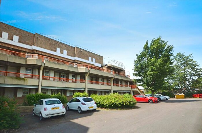 1 Bedroom Apartment To Rent In Whitmore Way, Basildon, Essex, SS14