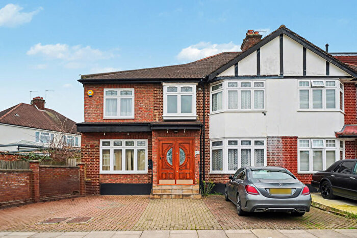 4 Bedroom Terraced House To Rent In Alders Road, Edgware, HA8