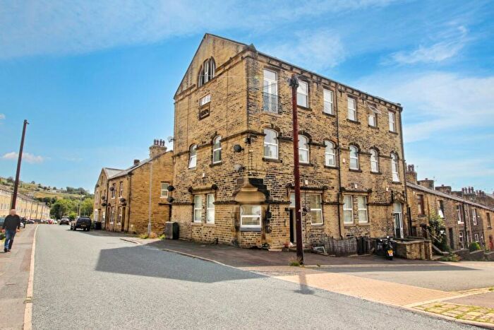 2 Bedroom Apartment For Sale In Browning Heights, Browning Avenue, Halifax, West Yorkshire, HX3