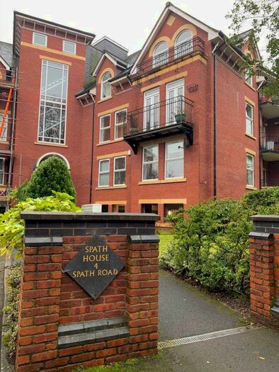 2 Bedroom Apartment To Rent In Spath Road, Didsbury, M20