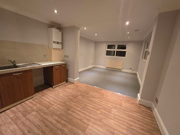 2 Bedroom Flat To Rent In Alexandra Drive, London, SE19
