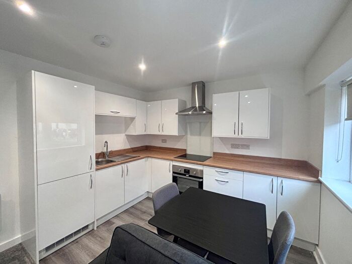 1 Bedroom Flat To Rent In Percy Street, Hull, HU2