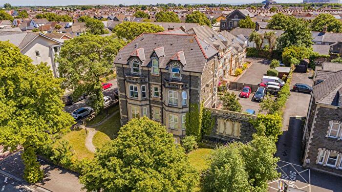 2 Bedroom Flat For Sale In Briartree Manor, Roath, CF24