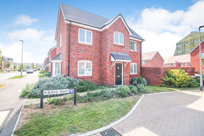 3 Bedroom Detached House For Sale In Burns Road, New Cardington, MK42