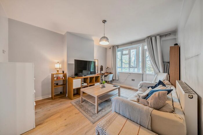 2 Bedroom Flat To Rent In Hemans Street, London, SW8