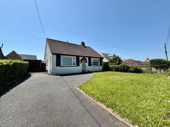 2 Bedroom Bungalow For Sale In Ruslin, Stratton Road, Bude, EX23