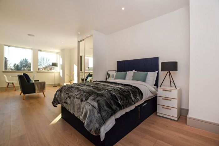 Studio To Rent In Middlesex House, High Street, Edgware, HA8