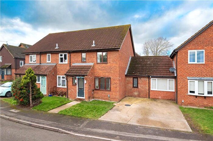 4 Bedroom Semi-Detached House For Sale In Wilstone Drive, St. Albans, Hertfordshire, AL4