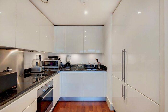 1 Bedroom Flat For Sale In West Carriage House, Woolwich Riverside, London, SE18