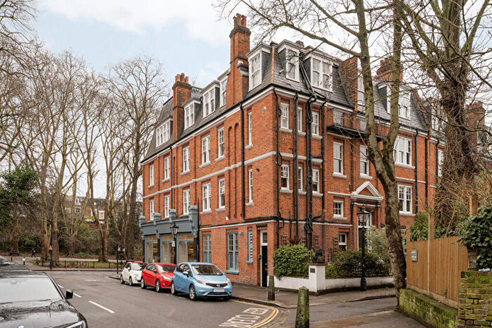 3 Bedroom Flat For Sale In Keats Grove, London, NW3