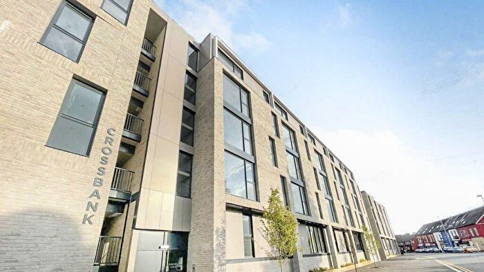 2 Bedroom Flat To Rent In Crossbank House, Lower Broughton Road, Salford, M7