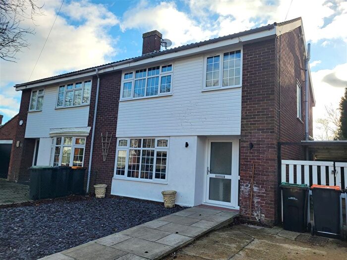 3 Bedroom Property To Rent In King Edward Road, Bedford, MK41