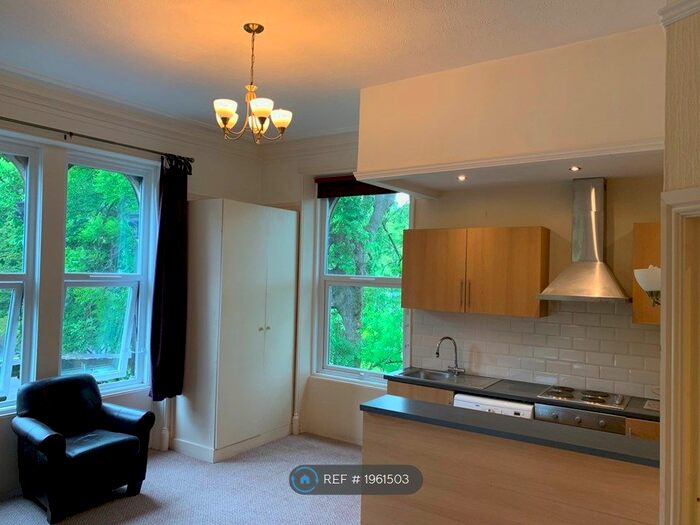 1 Bedroom Flat To Rent In Keighley Road, Bradford, BD8